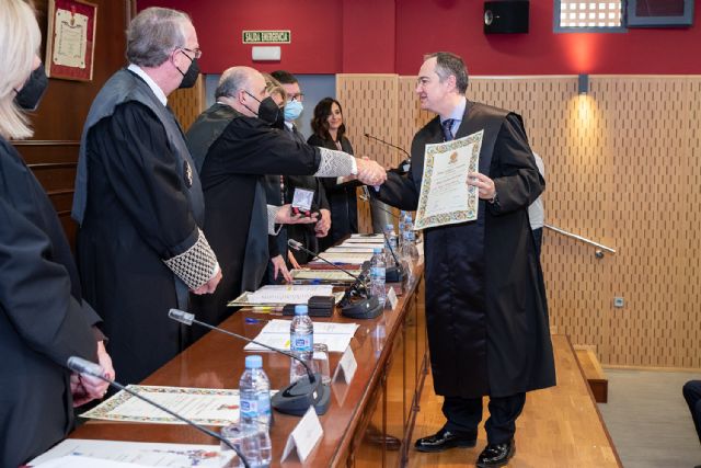 El Colegio de Abogados de Murcia homenajea a los letrados con motivo de la festividad de su patrón - 1, Foto 1