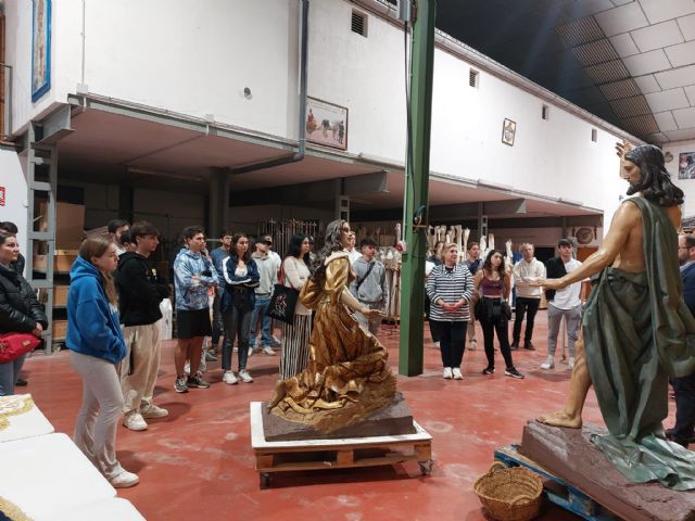 Alumnos de la UCAM visitan la Cofradía del Resucitado - 1, Foto 1