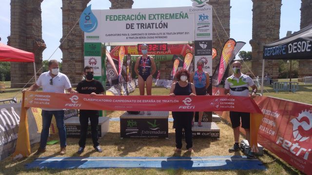 Laura Durán ganan el XI Triatlón Ciudad de Mérida, primer clasificatorio para el Campeonato de España Sprint - 2, Foto 2