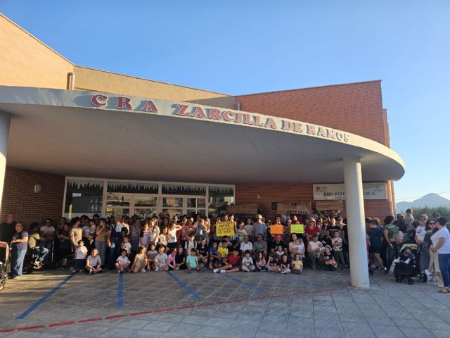 Alumnos con necesidades especiales del CRA de Zarcilla de Ramos Alumnos con necesidades especiales del CRA de Zarcilla de Ramos