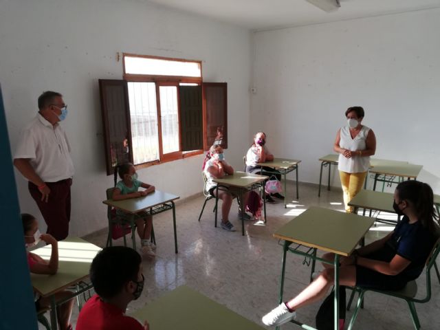 Hoy han dado comienzo el Comedor Social de Verano en el Colegio Ramón y Cajal y la Escuela de Verano del Garrobillo - 1, Foto 1