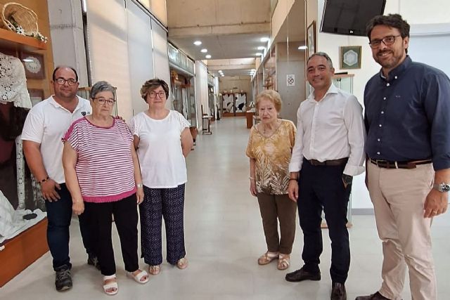 El director general de Oficios Artesanales visita el Museo Regional del Bolillo de La Palma - 1, Foto 1