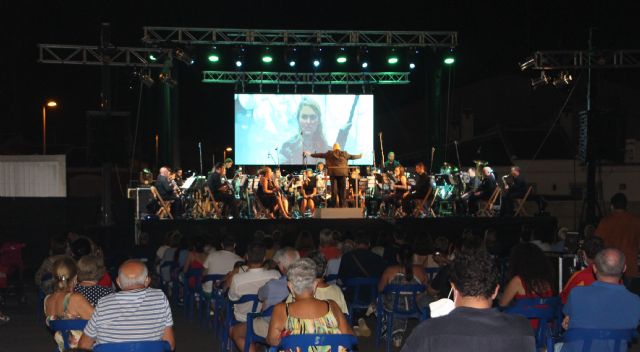 La banda Unión Musical de San Pedro ofrece un concierto con música de película y proyecciones - 1, Foto 1