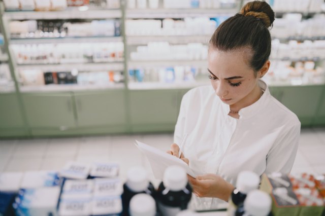 “Se consuma un paso más en el cambio del modelo farmacéutico” - 1, Foto 1