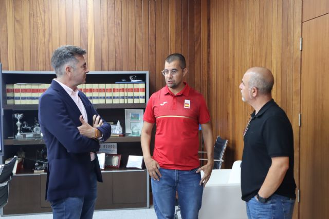 El deportista Paralímpico Lorenzo Albaladejo visita el Ayuntamiento de San Pedro del Pinatar - 1, Foto 1