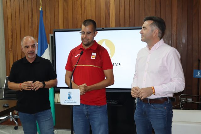 El deportista Paralímpico Lorenzo Albaladejo visita el Ayuntamiento de San Pedro del Pinatar - 2, Foto 2