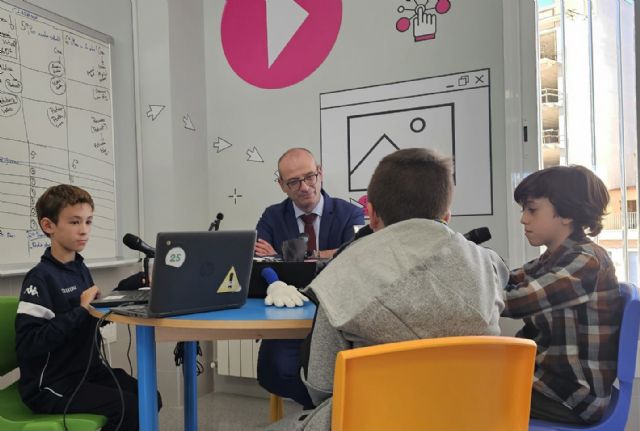 La Región ocupa el tercer puesto en el ranking nacional en número de centros educativos que cuentan con Aula del Futuro La Región ocupa el tercer puesto en el ranking nacional en número de centros educativos que cuentan con Aula del Futuro