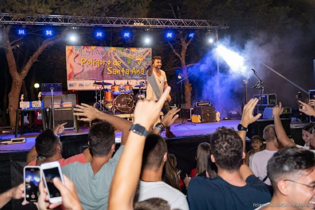 El Ayuntamiento habilita una parada de taxis provisional en el polígono de Santa Anta de cara a sus fiestas populares - 1, Foto 1