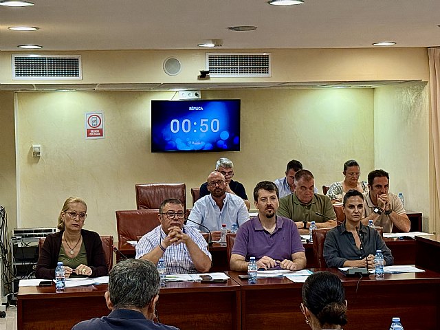 El pleno de Águilas aprueba las tres mociones presentadas por el Partido Popular El pleno de Águilas aprueba las tres mociones presentadas por el Partido Popular