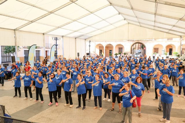 Más de 200 mayores participan en la masterclass de gimnasia incluida en la Semana del Mayor, que incluye exposiciones, música y un encuentro tecnológico - 3, Foto 3