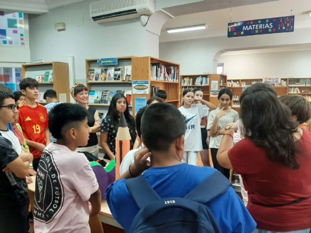 La Biblioteca Municipal colabora con las Jornadas de Convivencia organizadas por el IES Prado Mayor - 1, Foto 1