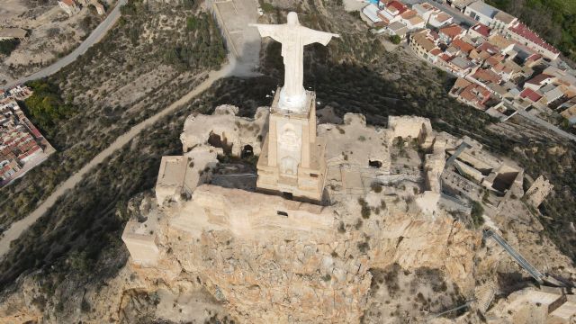 Huermur alerta del riesgo de colapso del castillo de Monteagudo - 2, Foto 2