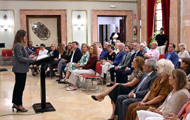 El Ayuntamiento de Murcia homenajea a los mayores con un acto institucional como inicio de la Semana del Mayor - 1, Foto 1