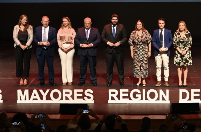 López Miras anuncia el acercamiento de los servicios de envejecimiento activo y atención especializada a los mayores de zonas rurales - 1, Foto 1