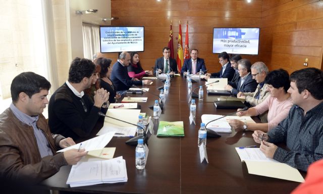 El Ayuntamiento ofrecerá 50.000 horas más de atención al ciudadano al año con la entrada en vigor del nuevo convenio - 1, Foto 1