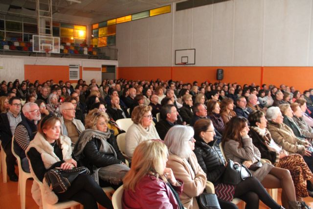 Más de 300 espectadores disfrutan de la comedia Fuga, a beneficio de la Asociación Española contra el Cáncer - 2, Foto 2