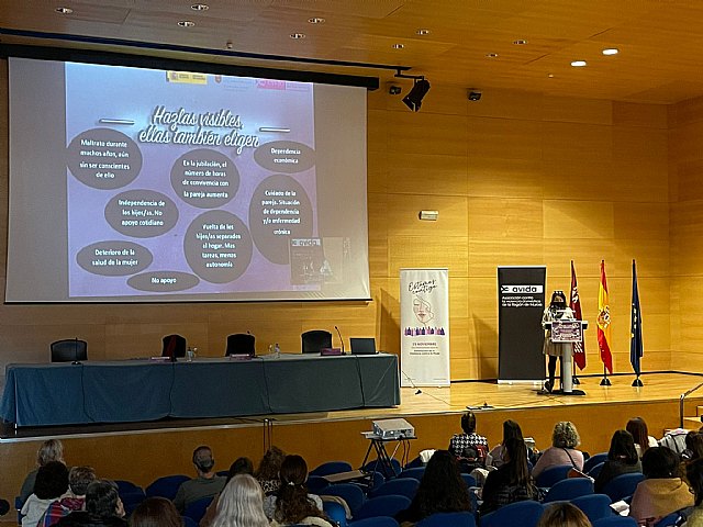 Ser mujer, mayor y víctima de violencia de género, una realidad que tenemos que hacer visible - 1, Foto 1