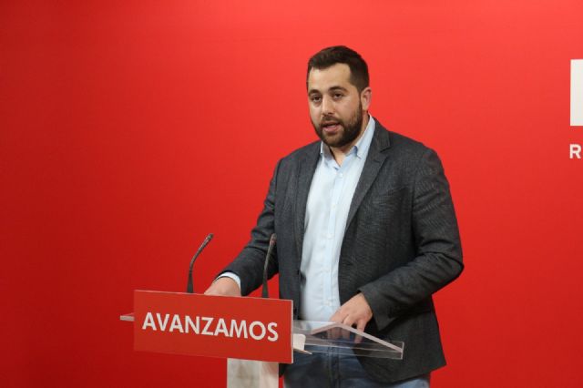 Jordi Arce: Mientras algunos pacientes mueren esperando ser operados, López Miras y su Gobierno se saltan las listas de espera sin ningún pudor - 1, Foto 1