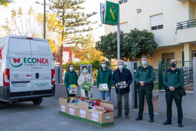 Cerca de 100 juguetes, la donación de Econex a la campaña de la Guardia Civil - 1, Foto 1