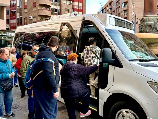 El Ayuntamiento de Lorca aumenta la conexión con las pedanías ampliando desde hoy la línea 3 de autobuses 'Campillo-Torre del Obispo' hasta Purias - 2, Foto 2