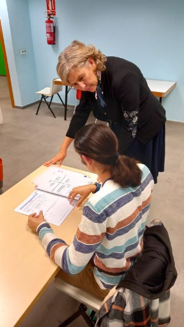 Mercedes Bernabé entrega los diplomas del programa 'Forempleo Salud Mental' - 2, Foto 2