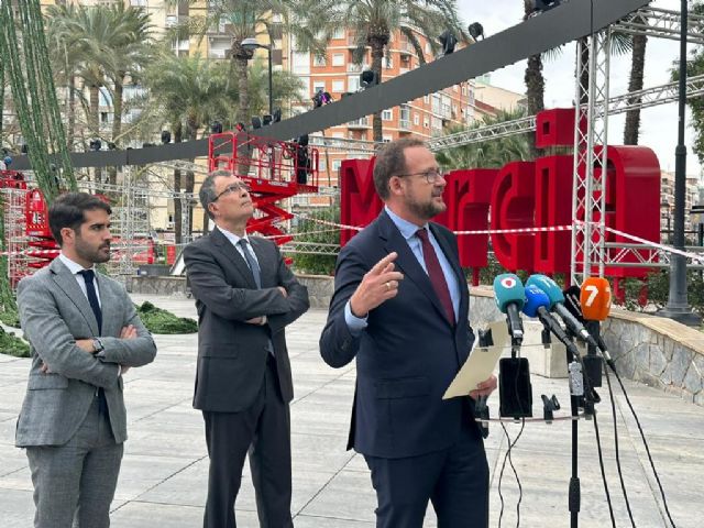 Carlos Alcaraz encenderá el Gran Árbol de Navidad, cuyo halo de luz podrá alcanzar los 1.000 metros de altura - 2, Foto 2