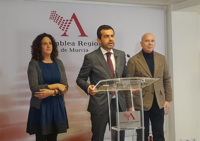 Alpañez: “Estaremos atentos al adoctrinamiento en las aulas” - 1, Foto 1