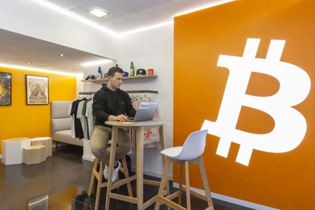 La startup española Bitbase abre su 15ª tienda de criptomonedas - 1, Foto 1