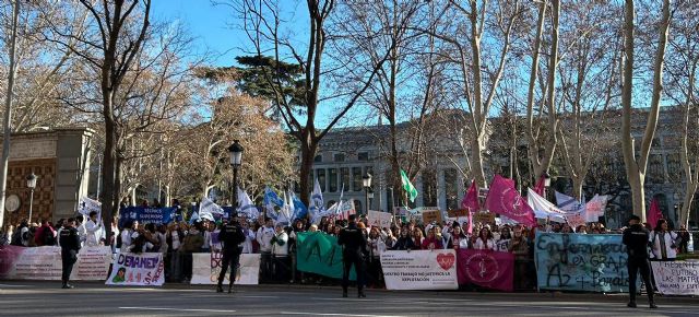 Las Enfermeras vuelven a salir a la calle para alzar la voz con sus reivindicaciones - 1, Foto 1