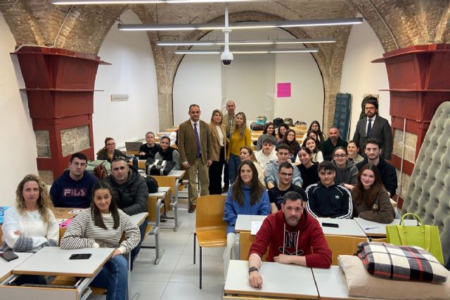 El Ayuntamiento hará seguimiento del acuerdo alcanzado para la Escuela de Enfermería de Cartagena en el que ha participado la alcaldesa - 1, Foto 1