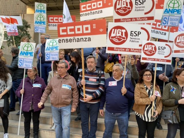 CCOO Enseñanza exige un calendario que ponga fin a los recortes en la escuela pública - 1, Foto 1