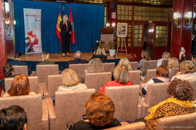 Unas 300 mujeres participan en la jornada Yo quiero yo vuelo de la Federación de Mujeres Mediterráneo - 1, Foto 1