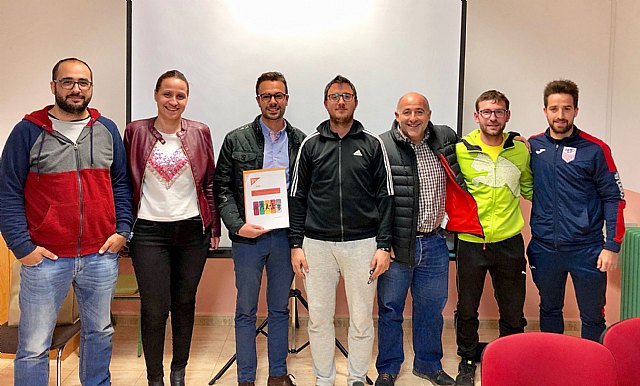 Ciudadanos presenta un Plan Estratégico del Deporte a las asociaciones de Bullas - 1, Foto 1