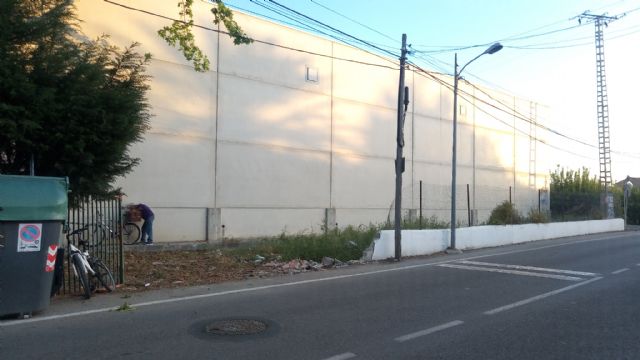 Ahora Murcia denuncia la penosa situación de la parcela del pabellón deportivo de un colegio público en Aljucer - 4, Foto 4