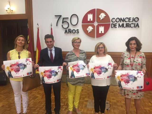 La 'Feria Días de Shopping' regresa del 5 al 8 de junio convirtiendo el centro de Murcia en un jardín primaveral - 1, Foto 1