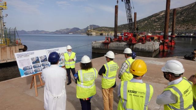 Avanzan a buen ritmo las obras de ampliación y mejora del muelle destinado a la carga de gas natural licuado en Escombreras - 1, Foto 1