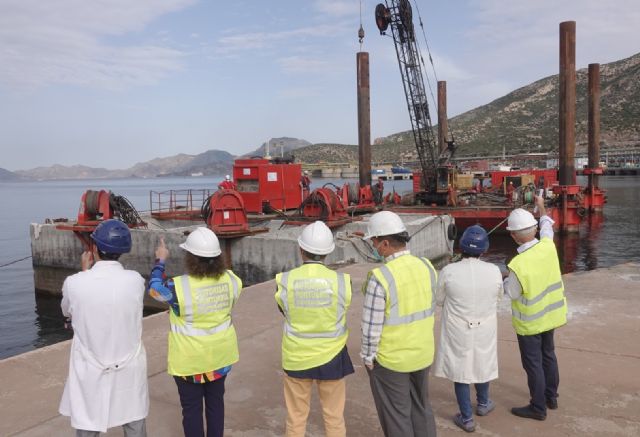 Avanzan a buen ritmo las obras de ampliación y mejora del muelle destinado a la carga de gas natural licuado en Escombreras - 2, Foto 2