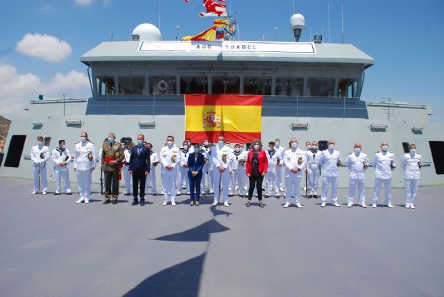 La Armada recibe el buque de Transporte Logístico del Ejército de Tierra ´Ysabel´ - 1, Foto 1