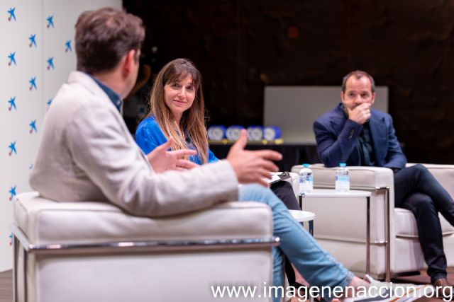 Ángel Martín, Premio Miradas de Fundación Manantial por su libro y podcast ´Por si las voces vuelven´ - 3, Foto 3