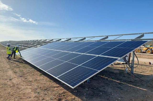 Iberdrola construye su primera planta fotovoltaica en la Región - 2, Foto 2