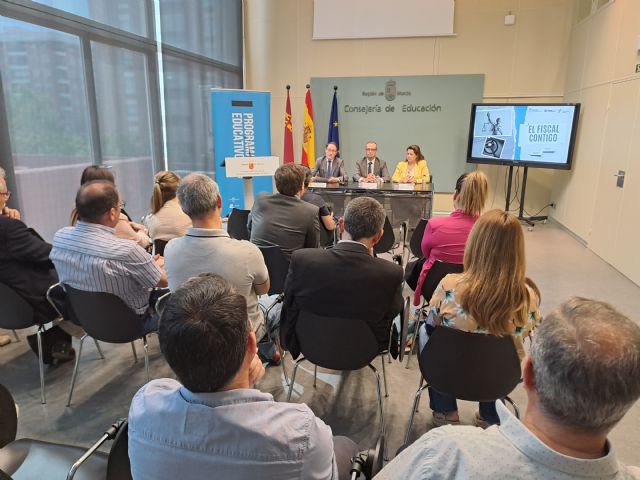 Más de 12.000 alumnos y profesores conocen la labor de la Fiscalía a través de un programa de la Consejería de Educación - 2, Foto 2