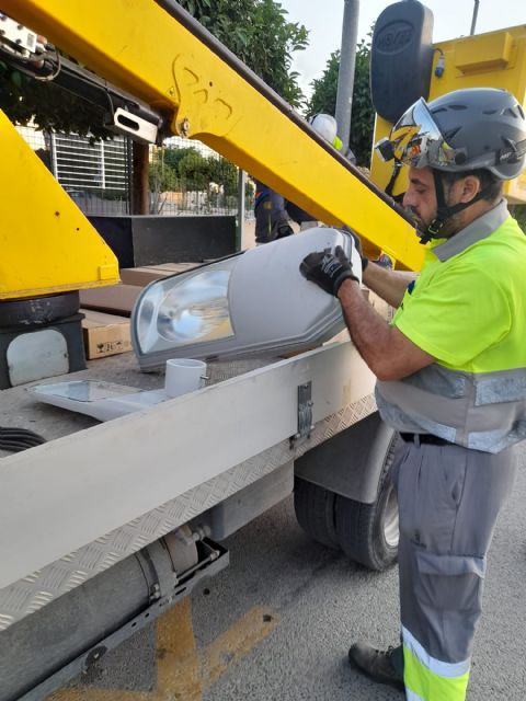 Las calles de Santiago y Zaraiche contarán con más seguridad con el nuevo alumbrado público - 2, Foto 2