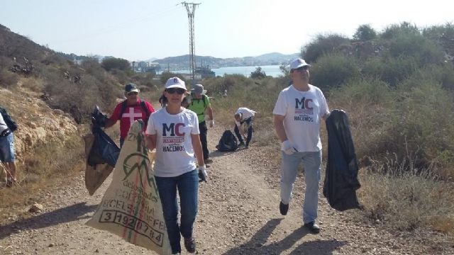 MC lleva a cabo la II Jornada de convivencia y limpieza de la Batería de Fajardo - 2, Foto 2