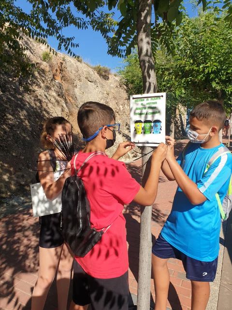 Los jóvenes de Calasparra conciencian a sus vecinos para mantener limpio el municipio - 1, Foto 1