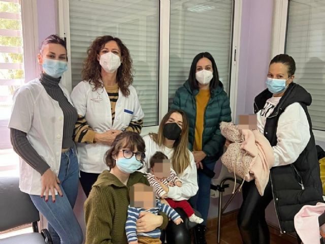 Salud colabora con la Asociación Mamá Alhama para dar apoyo comunitario a las madres del municipio - 1, Foto 1