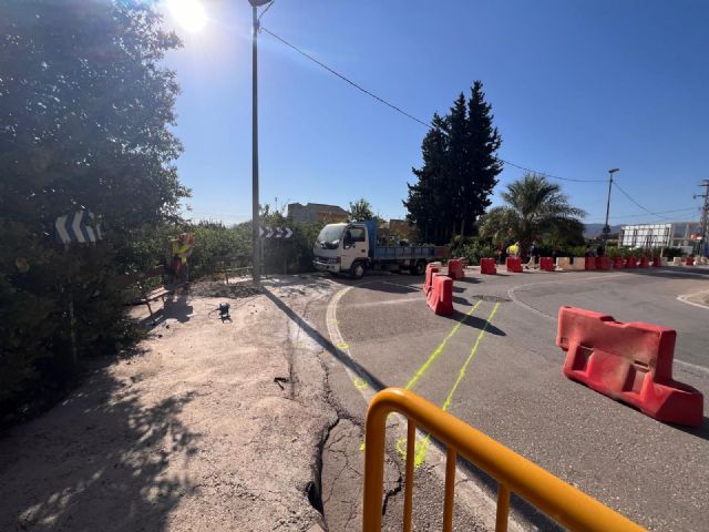 Una nueva acera reforzará la seguridad de los peatones y los accesos al colegio público de Rincón de Seca - 4, Foto 4