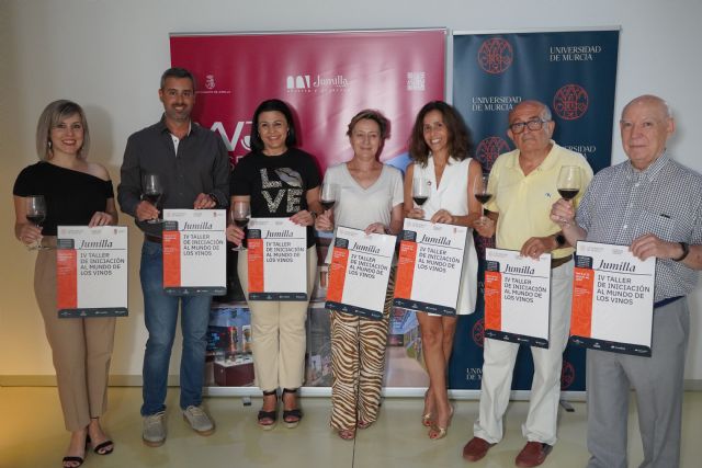 Presentación taller Iniciación al mundo de los vinos de la Universidad de Murcia - 2, Foto 2