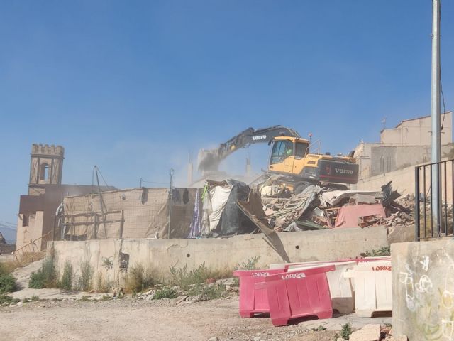 El vial de los Barrios Altos entra en la recta final con la demolición de la vivienda que mantenía paralizados los trabajos - 2, Foto 2