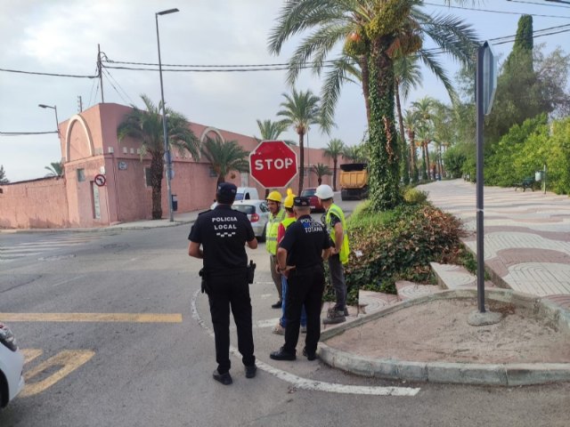 Hoy se abre al tráfico la avenida Juan Carlos I, eliminando el desvío provisional de la avenida de Lorca por las obras de la nueva rotonda del Mercadona, Foto 1