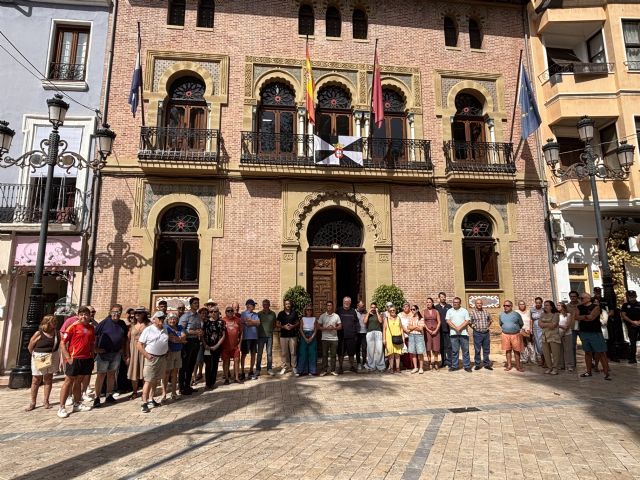 La bandera de Ceuta luce desde esta mañana en el balcón del Ayuntamiento La bandera de Ceuta luce desde esta mañana en el balcón del Ayuntamiento